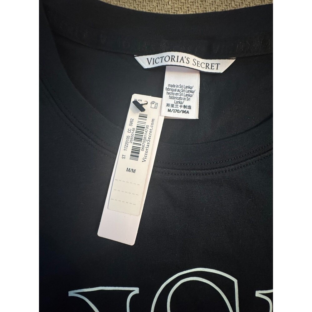 Victoria’s Secret Long Sleeve Logo T-Shirt Black VS Graphic Tee NWT - Picture 3 of 4